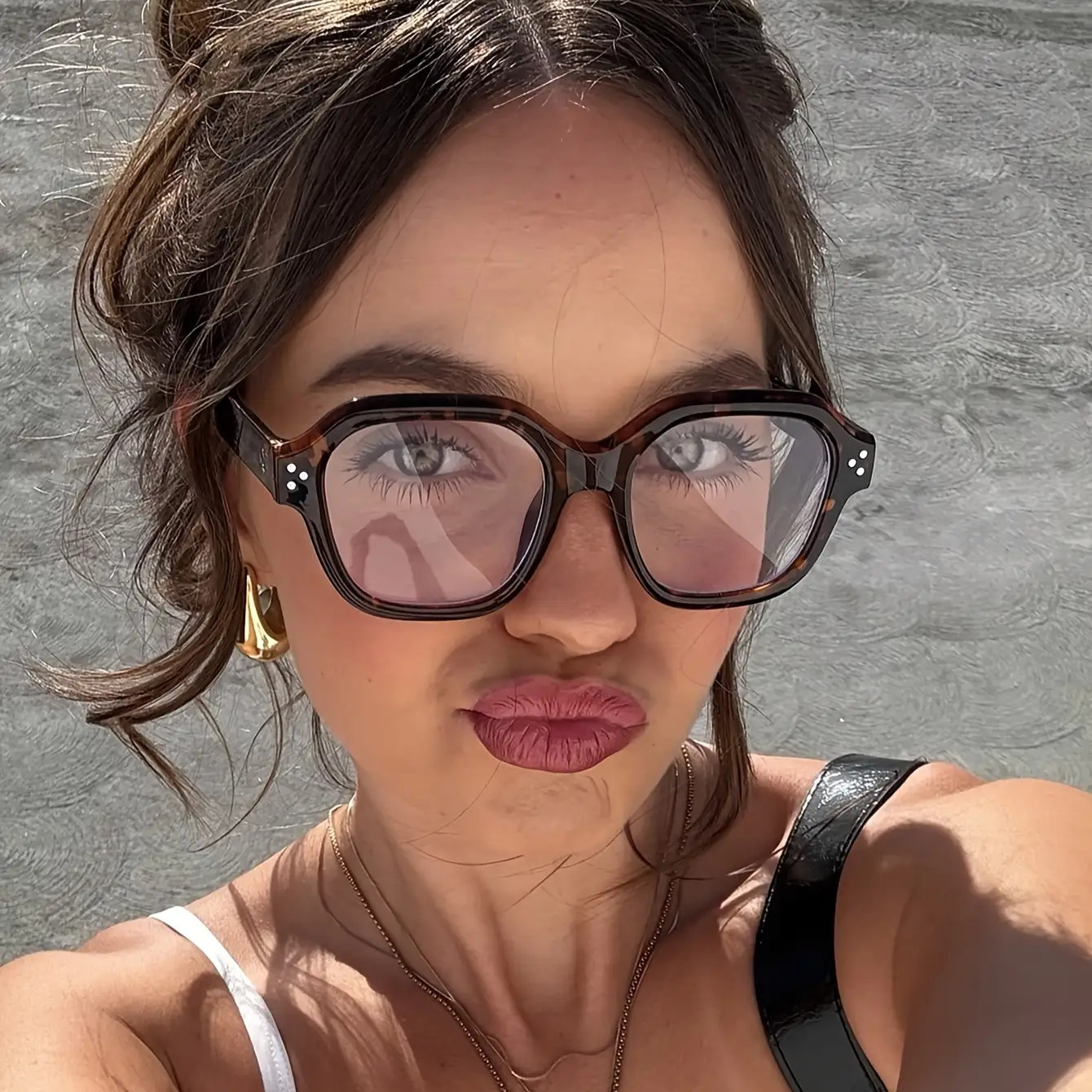 Box shaped flat light glasses  - Outdoor Lighting For Photography 评论和价格